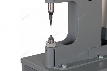 Пневматический станок для заклепки тормозных колодок, цилиндр 125, с тумбой Артикул: NR8T