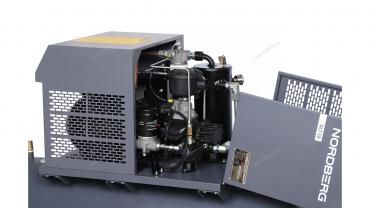 Компрессор винтовой, 4 кВт, 10 бар, 450 л/мин, ресивер 180 л Артикул: NCF5R